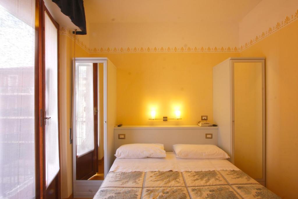 Hotel Centrale San Benedetto del Tronto Camera foto