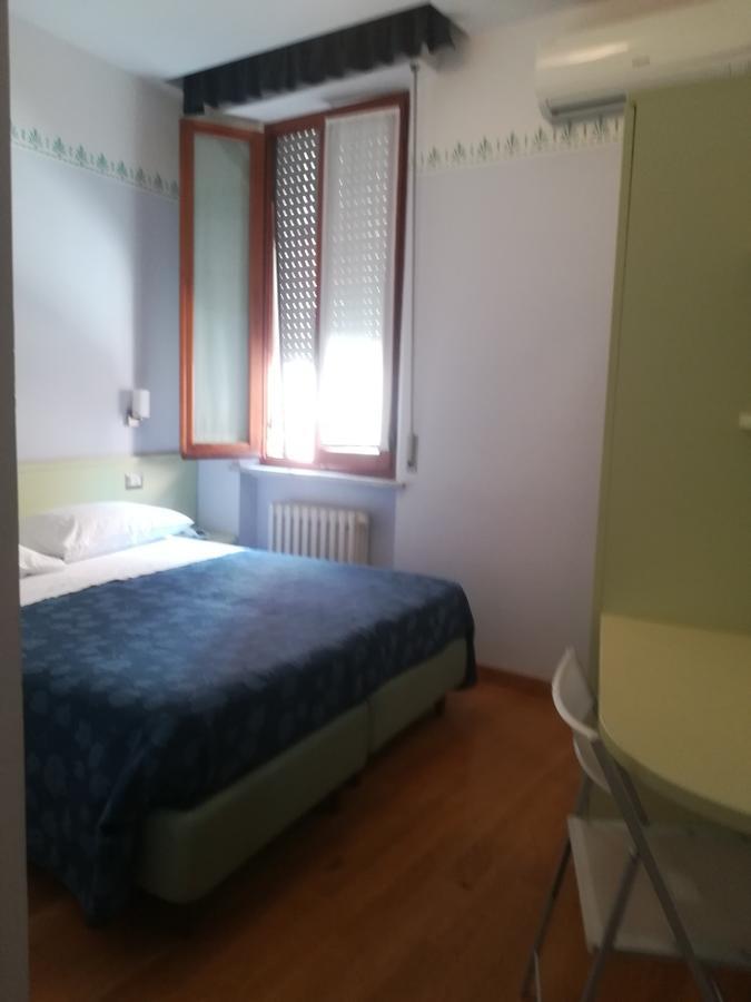Hotel Centrale San Benedetto del Tronto Esterno foto